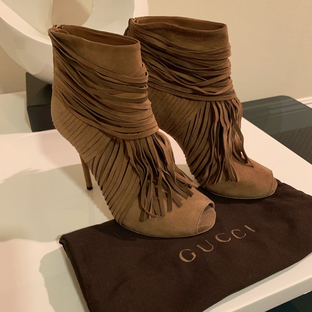 SOLD—- Gucci tassel booties, 38.5
